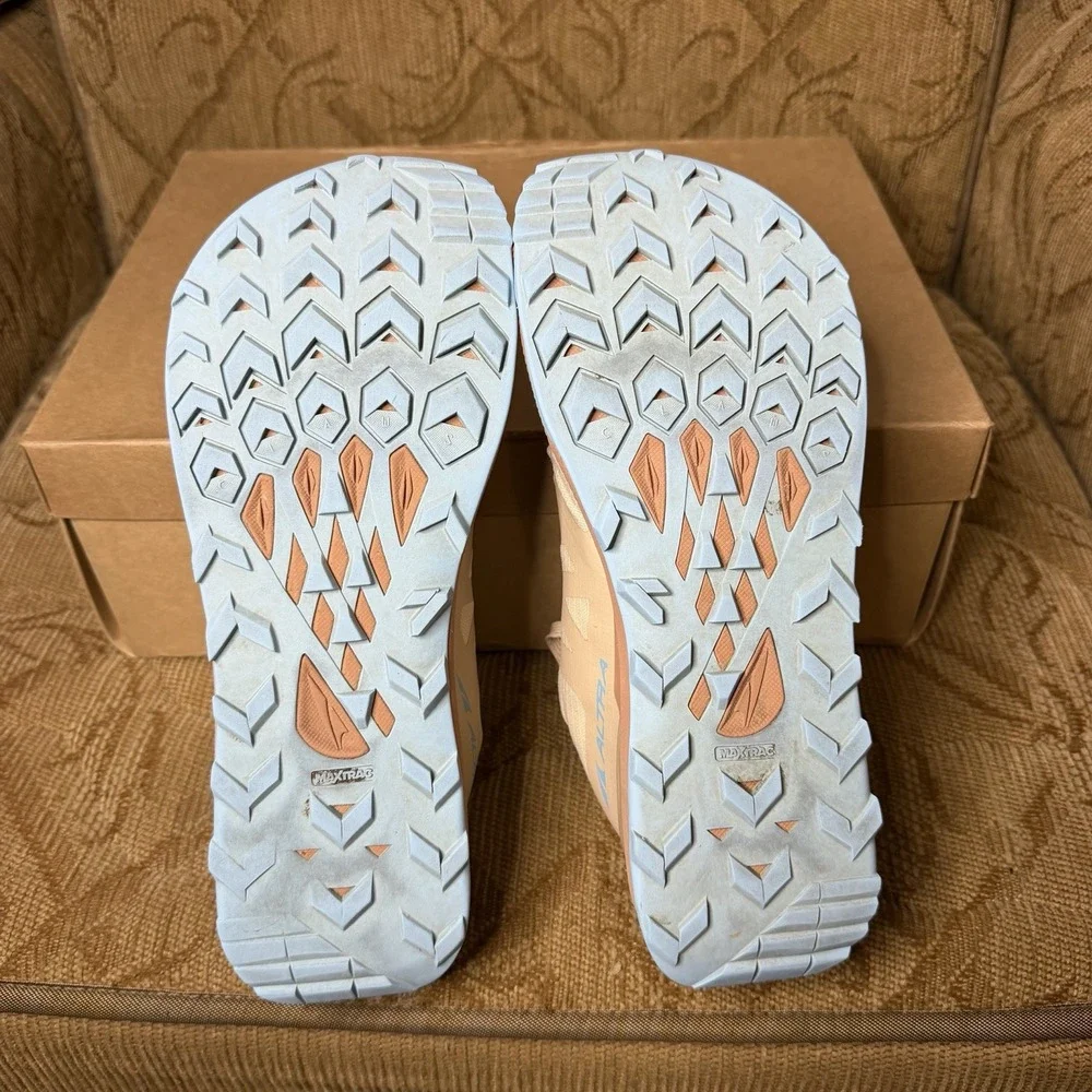 Altra Lone Peak 7 Beige Blue AL0A7R7G922 Women's Size 8 Trail Running Shoes